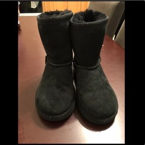 Girls Black Ugg boot size 11
